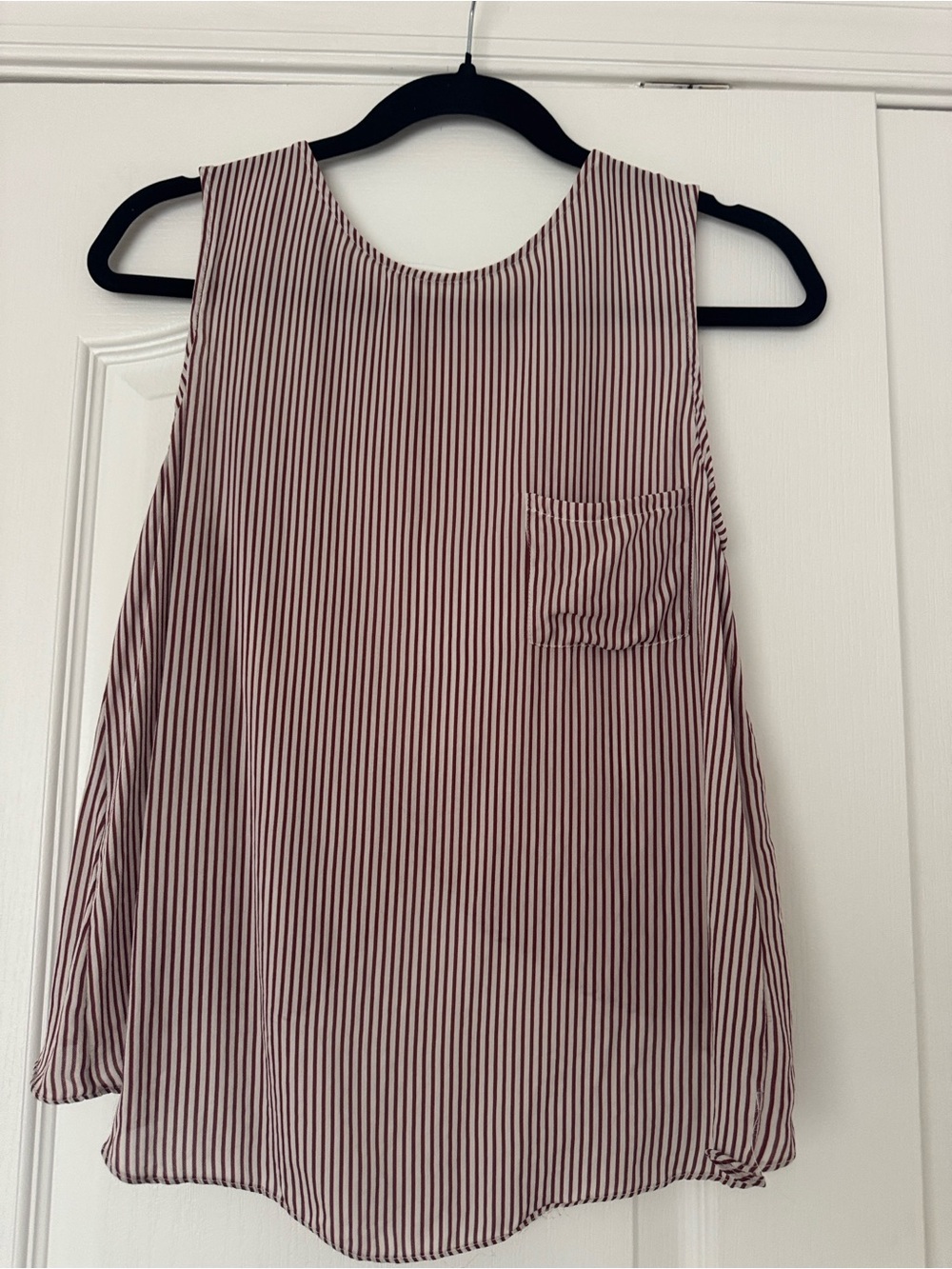 Source Unknown Burgundy and White Striped Sleeveless Pocket Tank